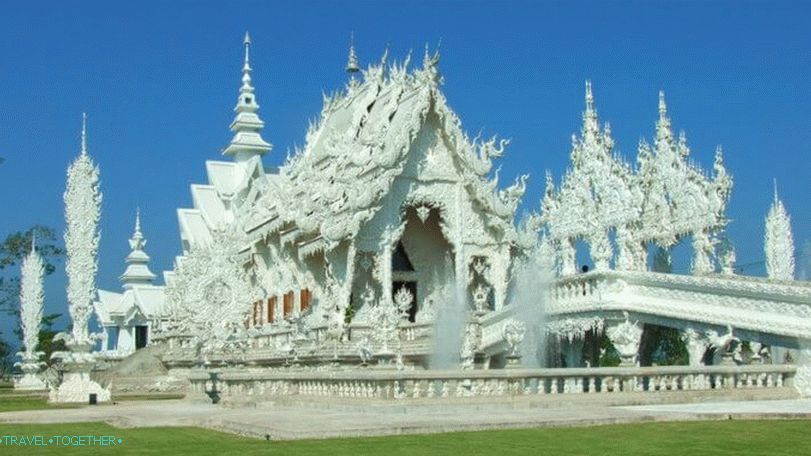 Tempelj Wat Rong Khun v Chiang Raiju