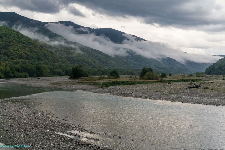Občasno odprti pogledi na dolino Šaha