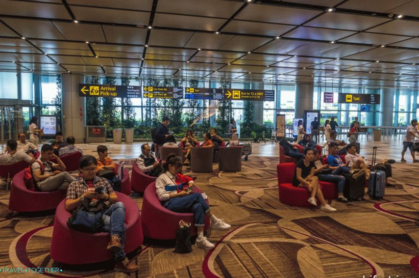 Letališče Changi v Singapurju - vse za udobje in sprostitev