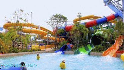Vodni park Vana Nava v Hua Hinu