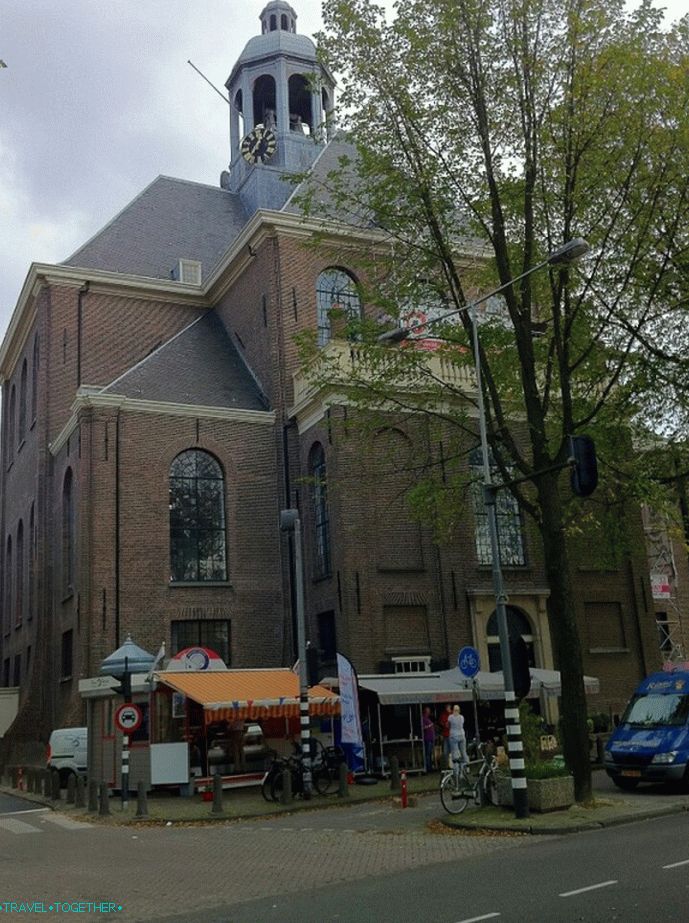 Vzhodna cerkev (Oosterkerk)