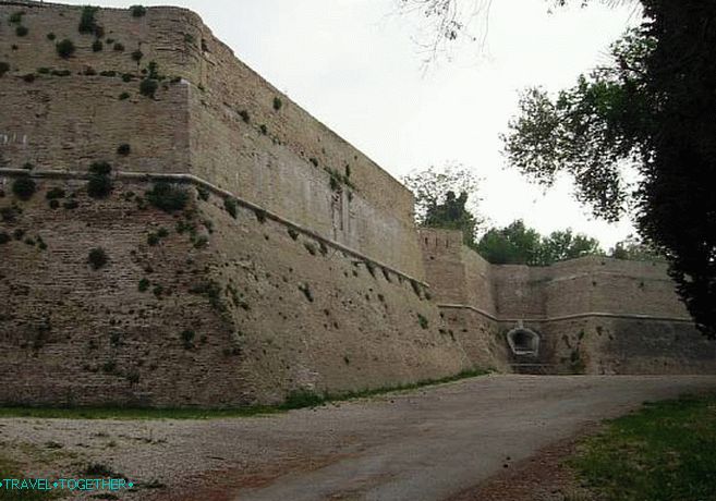Obzidje obzidja v Anconi