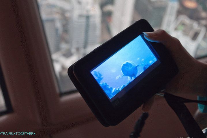 �Media