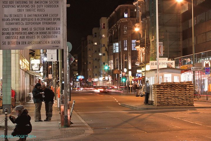Berlin, Checkpoint Charlie (Checkpoint Charlie)