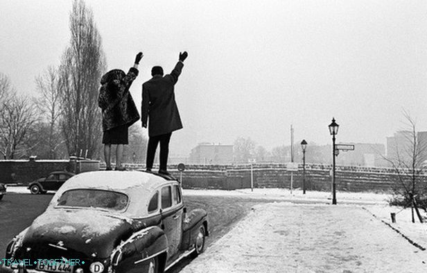 Življenje na berlinskem zidu