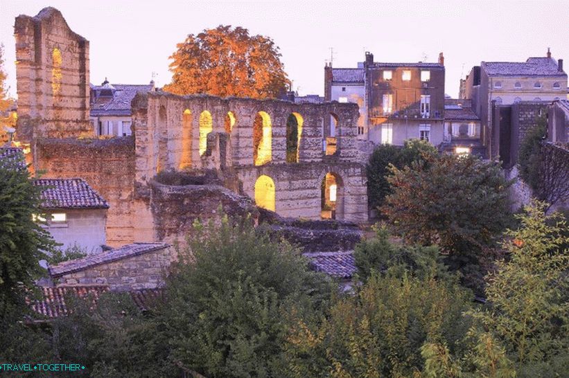 Amfiteater (Palais Gallien) 