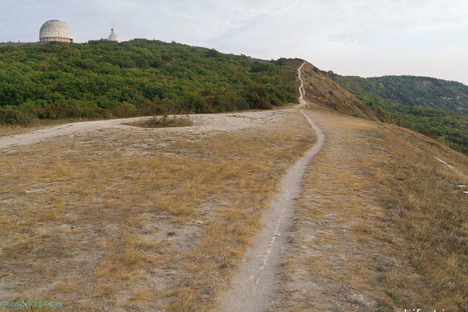 Pot na Bald Mountainu, ki vodi do zračne obrambe