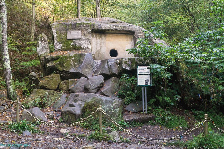 Volkonsky dolmen blizu Lazarevskega