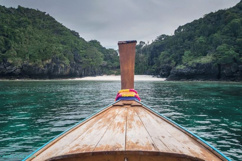 Phi Phi Island Tour na Tajskem - moj pregled in kako najbolje greste