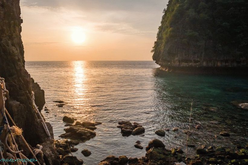 Bay Luo Samay na Phi Phi Le