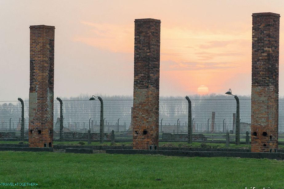 Postapokaliptična pokrajina v Auschwitz-Birkenau