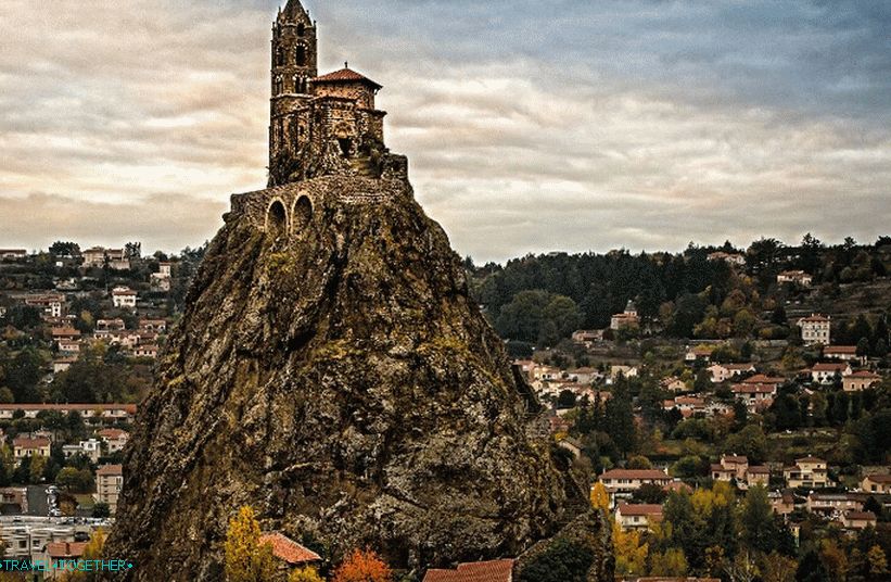 Cerkev Device Marije v Le Puy-en-Velayu