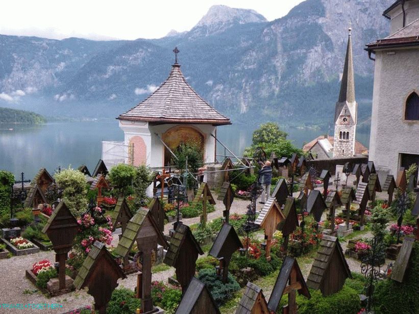 Majhno pokopališče v Hallstattu