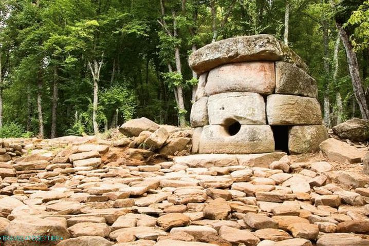Gelendzhik, Pojdi pogledat dolmene