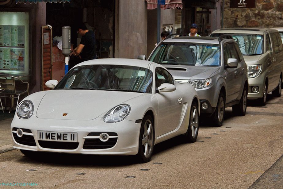 Porsche je ves čas na ulici