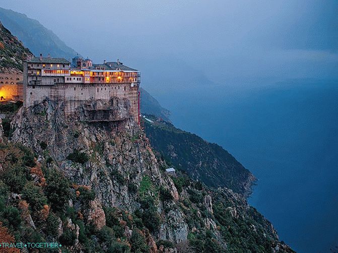 Mount Athos - pogani bodo oživili, ali ženske ne bodo sprejete