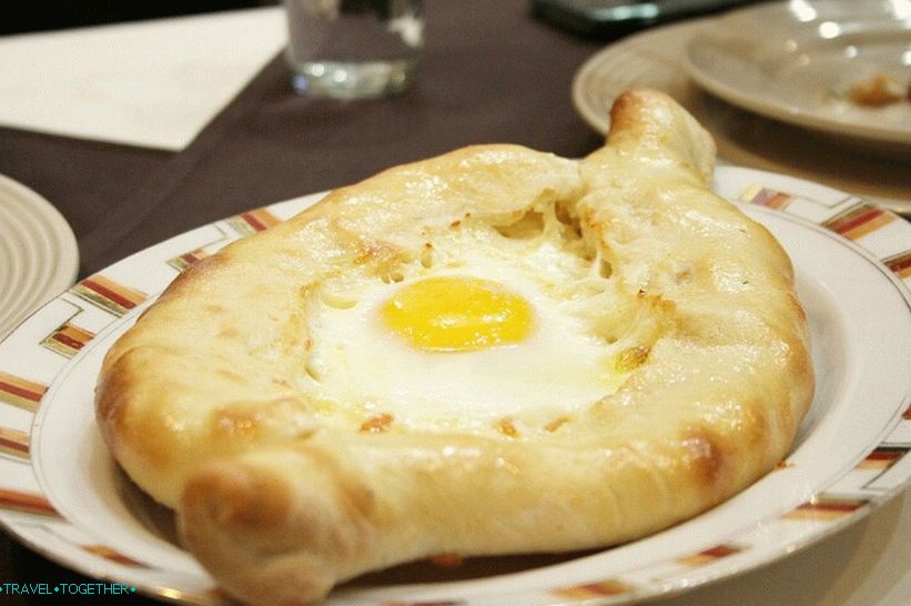 Khachapuri