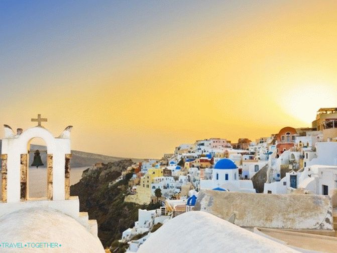 Zabava v Oia na Santoriniju