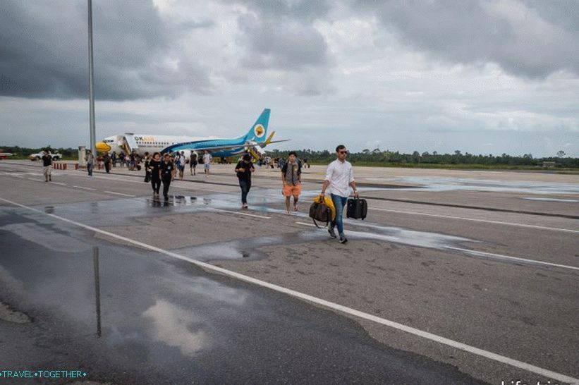 Let NokAir preko Nakhon Si Tammarata in nato avtobus in trajekt