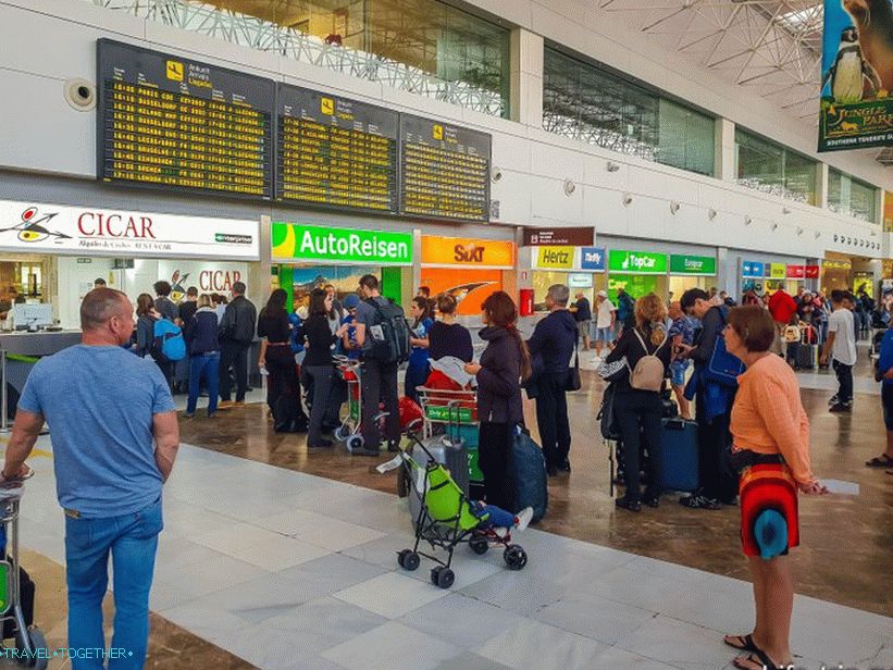 Čakalne vrste na letališču Tenerife