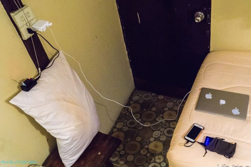 V hotelih so takšne vtičnice, podaljšek bi me rešil
