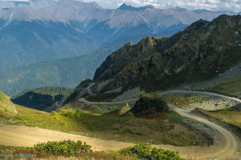 Kamniti steber 2509m v Rosa Khutorju - odlično sledenje za začetnike