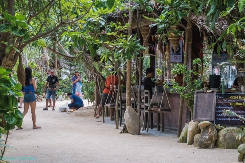 Koh Raham na Phanganu - avtentična restavracija morskih odpadkov