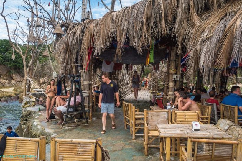 Koh Raham na Phanganu - avtentična restavracija morskih odpadkov