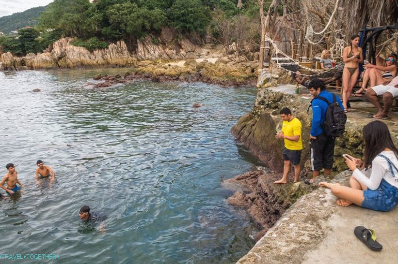 Koh Raham na Phanganu - avtentična restavracija morskih odpadkov