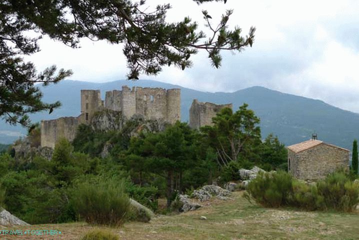 Ruševine starega gradu-trdnjave