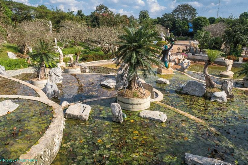 Krokodilska kmetija v Pattayi in park milijonskih kamnov - moji vtisi