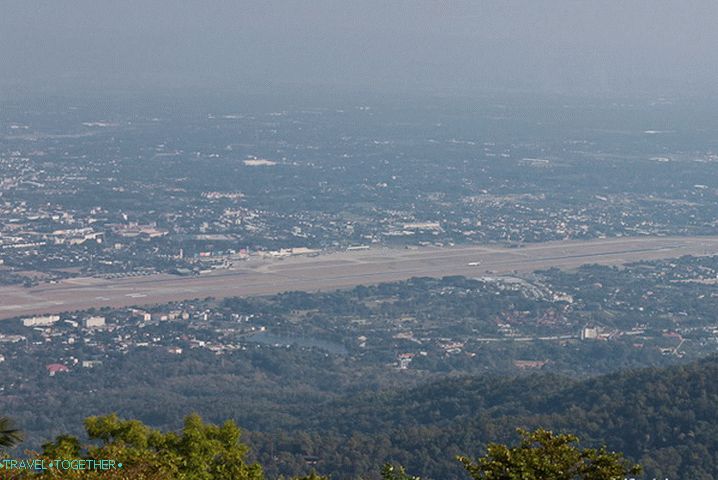 Pogled z gore Doi Suthep na Chiang Mai