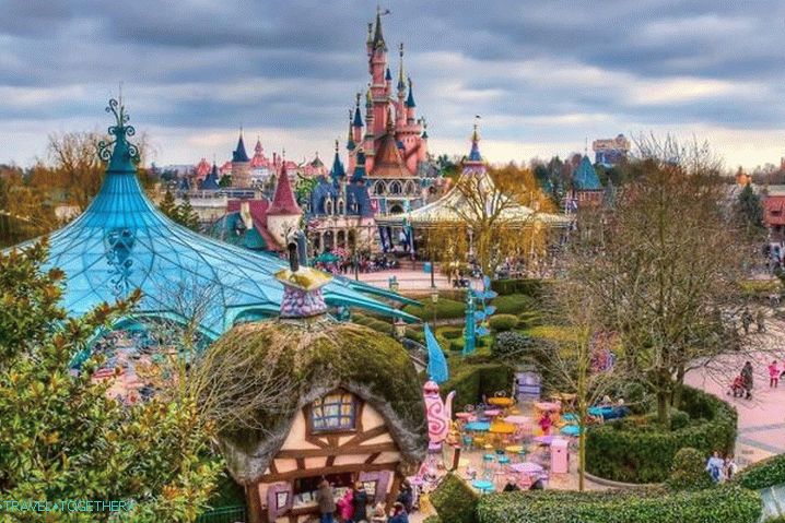 Počitek za otroke v tujini, Disneyland v Franciji