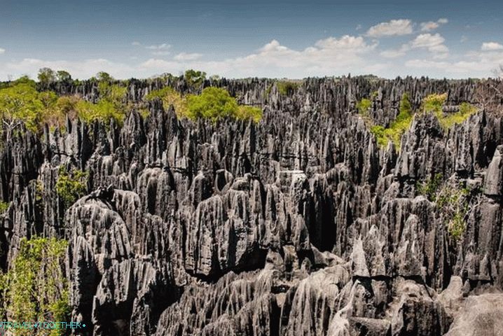 Madagaskar, Tsinzhi-du-Bemaraha - kraljestvo kamnitih skal