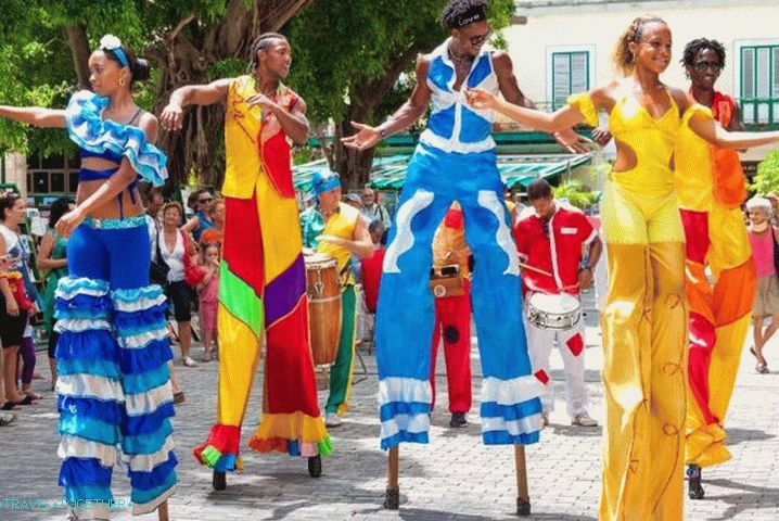 Kuba, obiščite mednarodni festival Romeria de Mayo