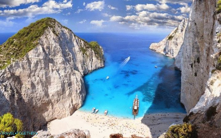 Grčija, plaža Navagio, dosegljiva le z morja