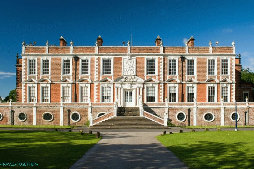 Croxtet Hall