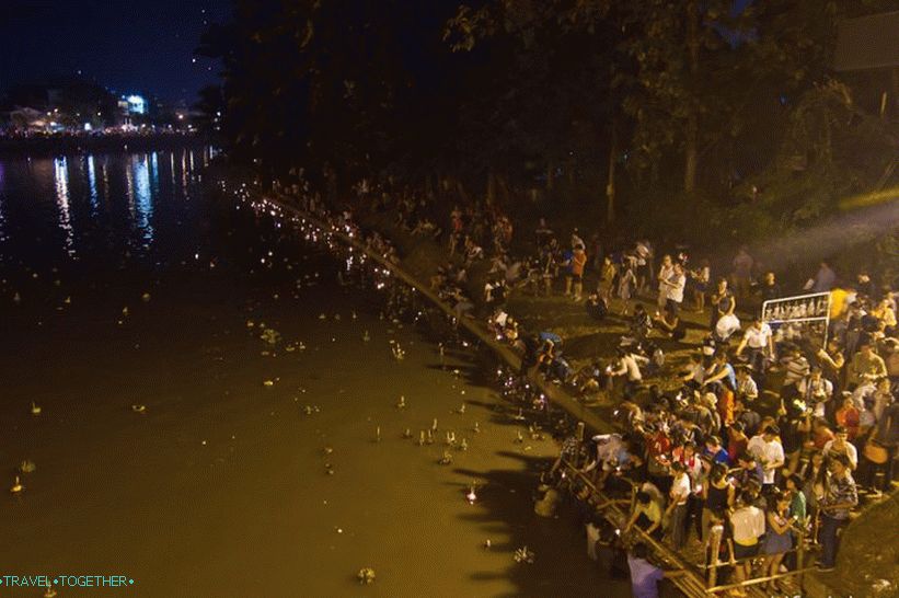 Festival Loy Kratong in Yipeng (21)