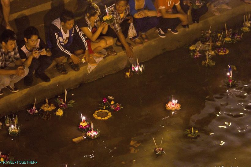 Festival Loy Kratong in Yipeng (27)