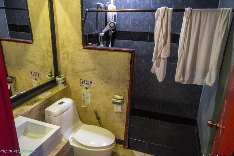 Najboljši hotel v Mae Salongu - betonski butik Wang Put Tan
