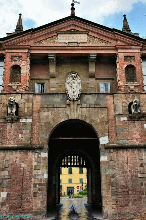 Porta San Pietro