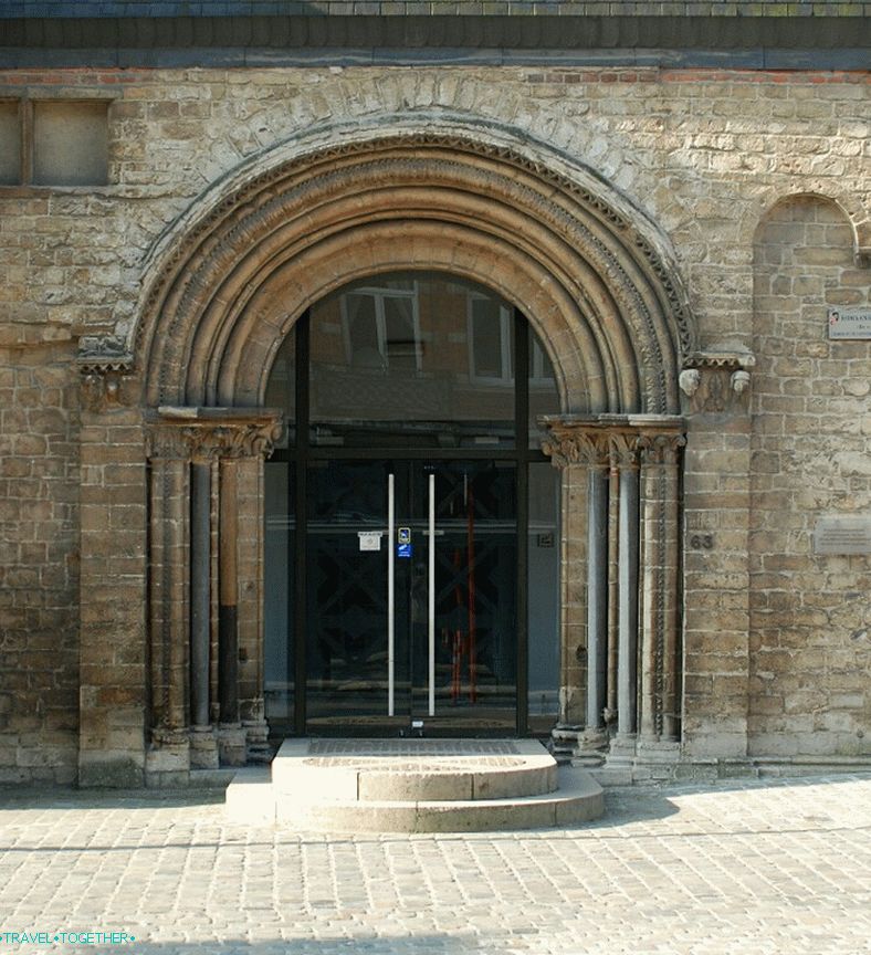 Romanska vrata