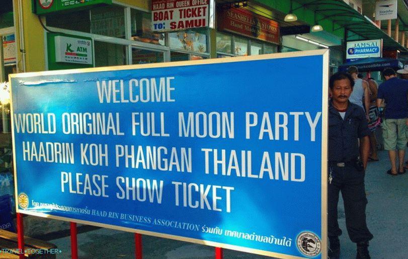 Zabava polne lune na Koh Phanganu
