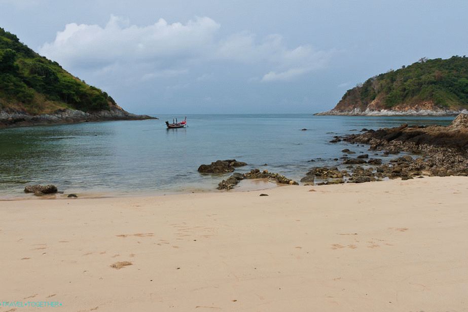 Nekatera plaža v bližini Nai Harn