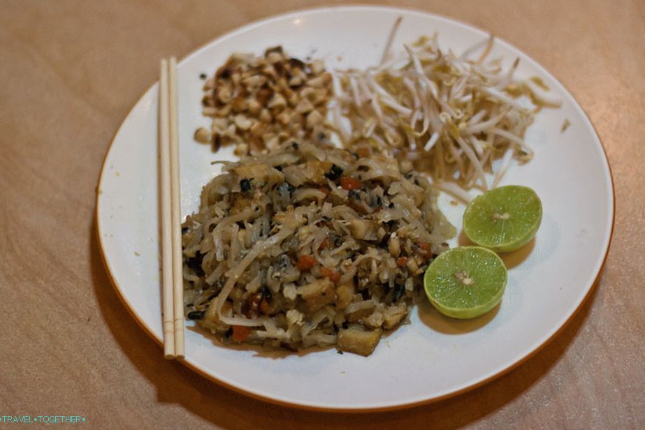 Prva kuhana jed - Pad Thai