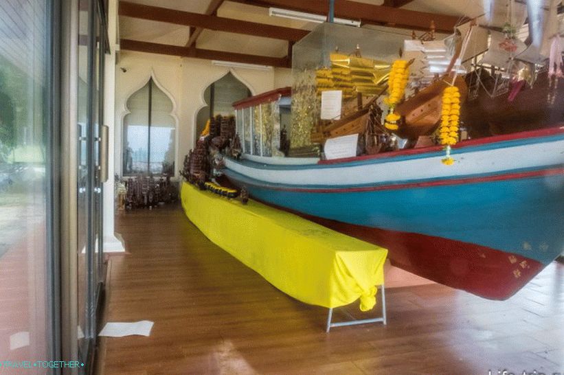 Mumificirani menih na Samui - koliko jih je res