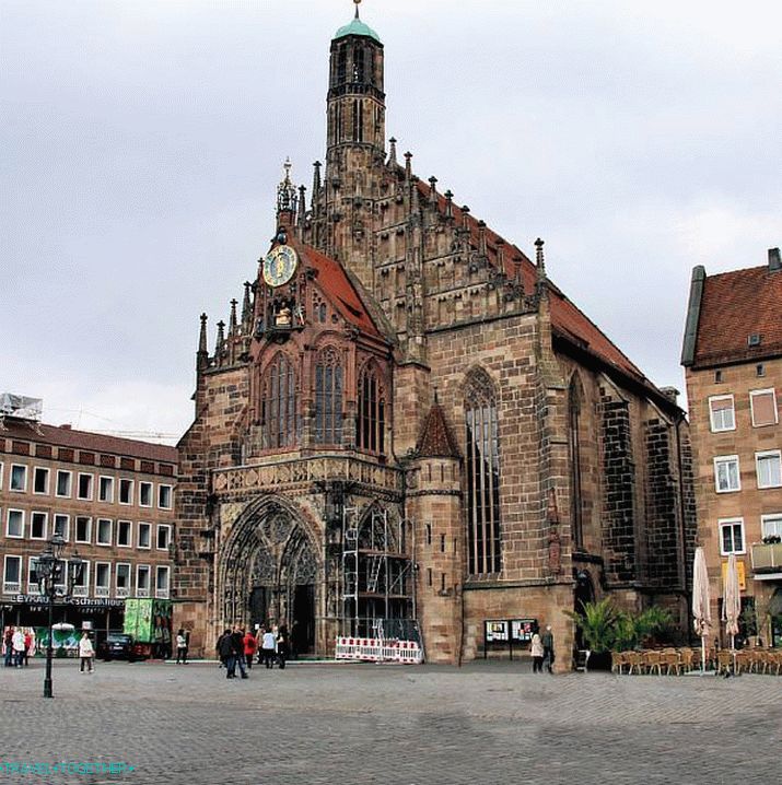 Frauenkirche (Cerkev Naše Gospe)