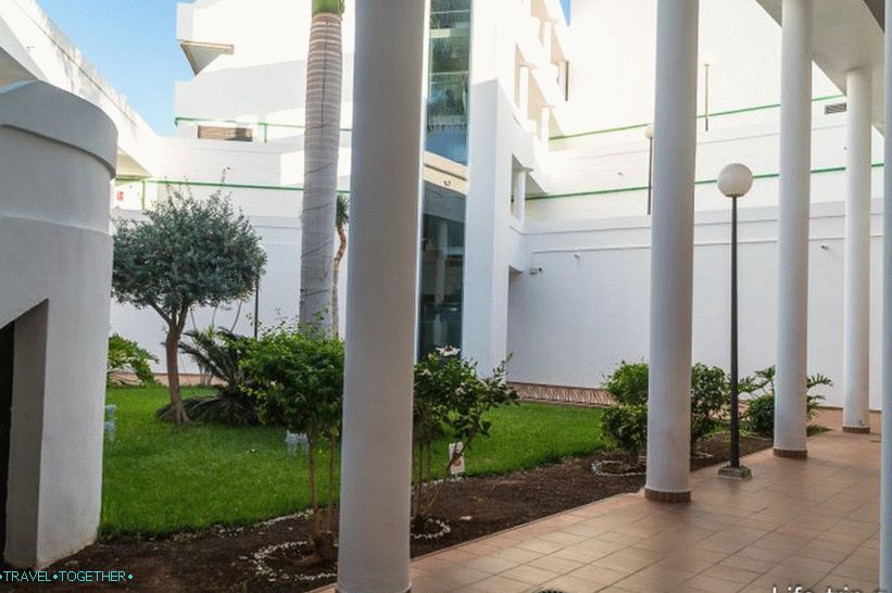 Pregled 5 apartmajev na Tenerifih v Španiji - s pogledom in bazeni