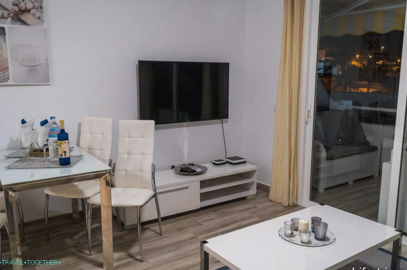 Pregled 5 apartmajev na Tenerifih v Španiji - s pogledom in bazeni