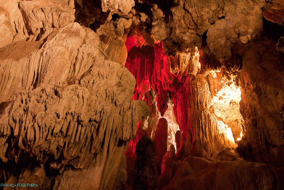 Tham Chang Cave